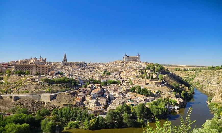 Image 3: Recorrido turístico por Madrid con la ciudad de Toledo