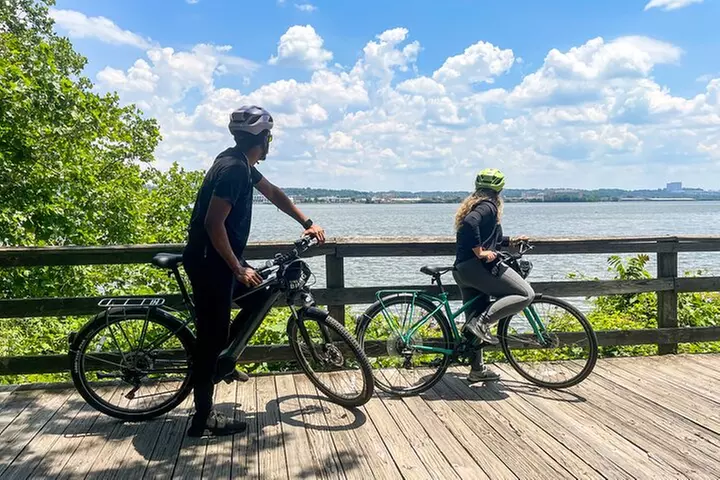 Alexandria E-Bike Rentals - Primary Image