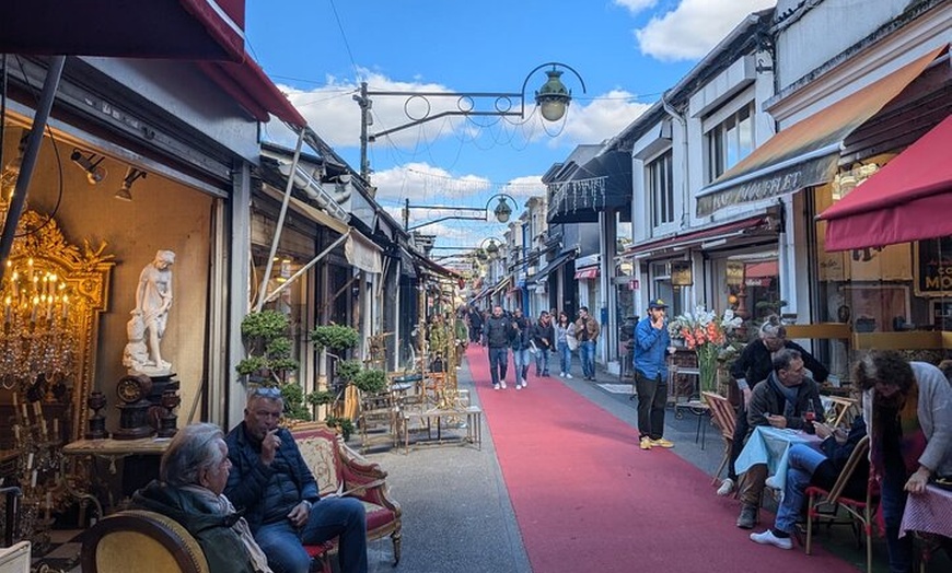 Image 1: Visite privée du marché aux puces avec un guide professionnel