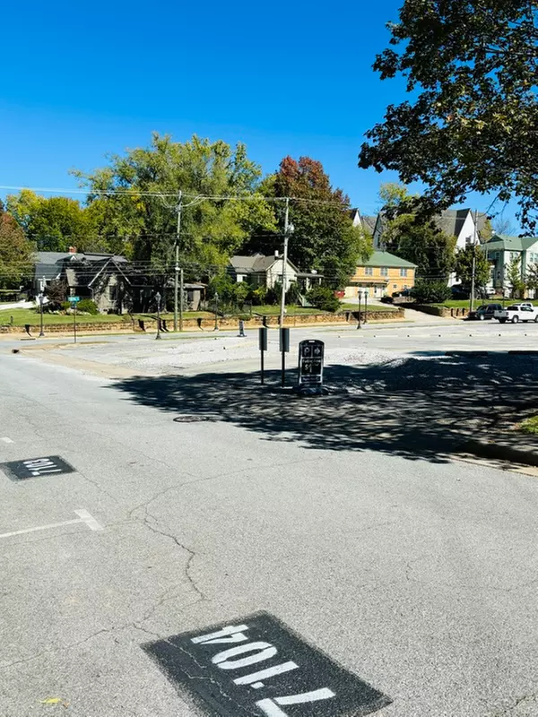 Parking at Spring Lot - Primary Image