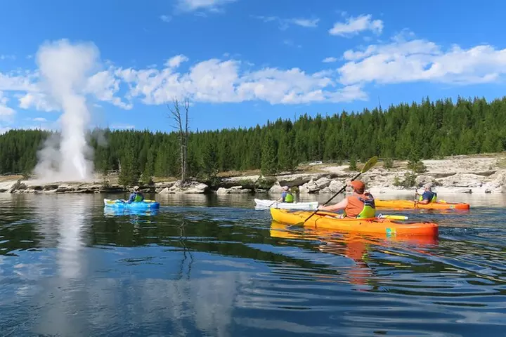 4-Hour Kayak on Yellowstone Lake with Lunch