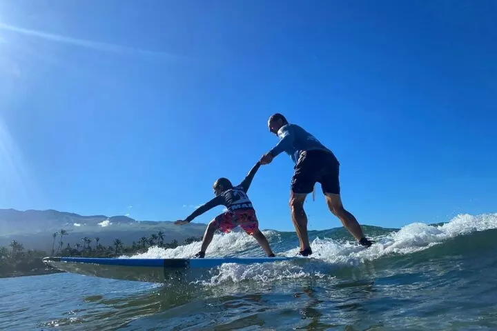 Group Surf Lesson at Kalama Beach in Kihei