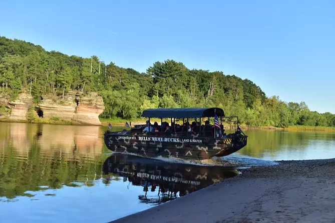 Wisconsin Dells 1 Hour Land & Water Duck Tour - Primary Image