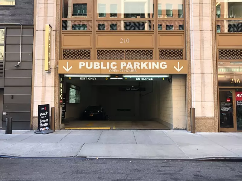 Parking at GMC Parking - Laureate Garage - Primary Image