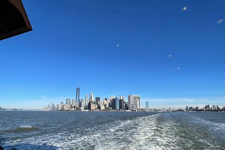 6 hour Bus tour and 1 hour Boat Ride by the Statue of Liberty