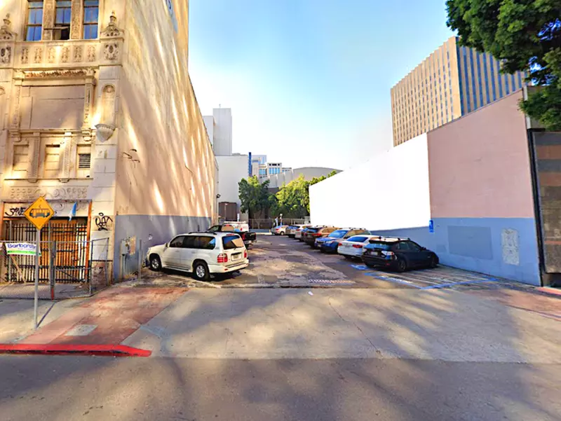 Parking at 4th & B Lot