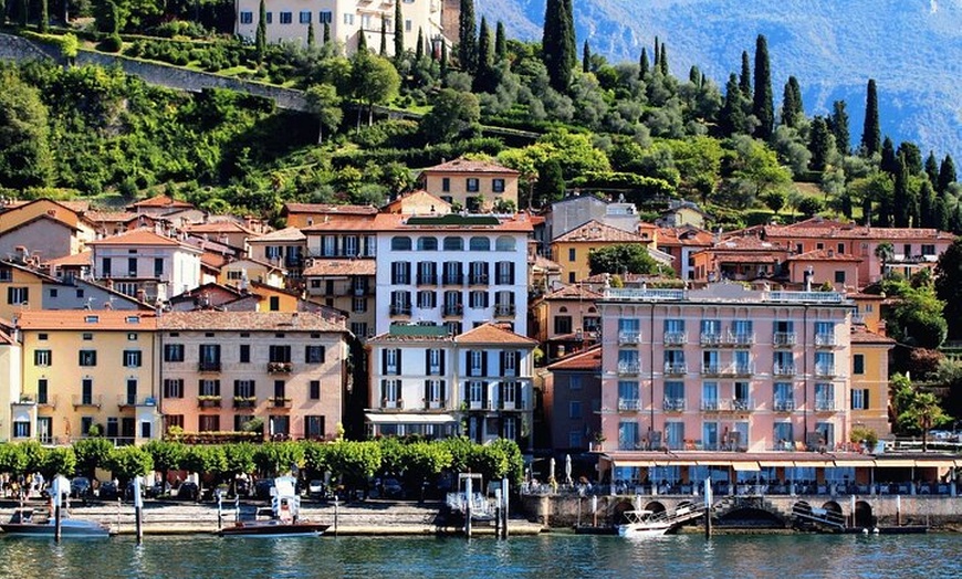 Image 4: Tour in barca al tramonto con aperitivo da Varenna - Bellagio