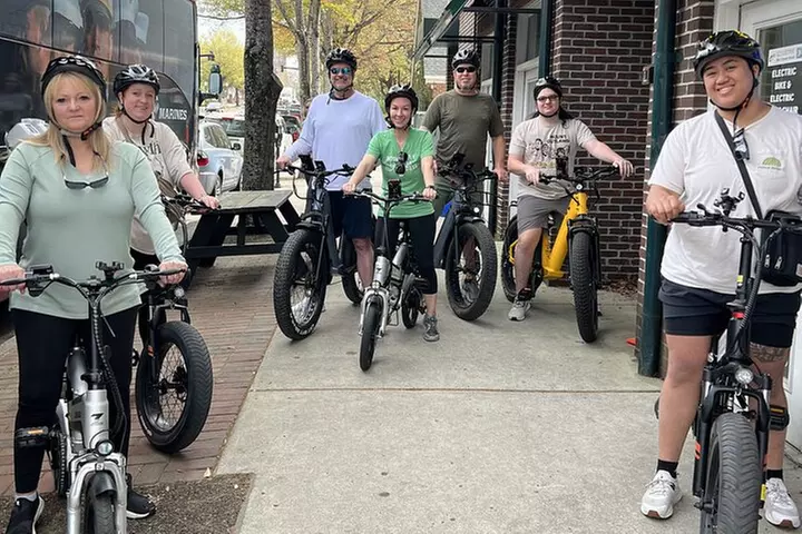 2-Hr, 45 Min Tour de Wilmington E-Bike Tour/Sightseeing/History