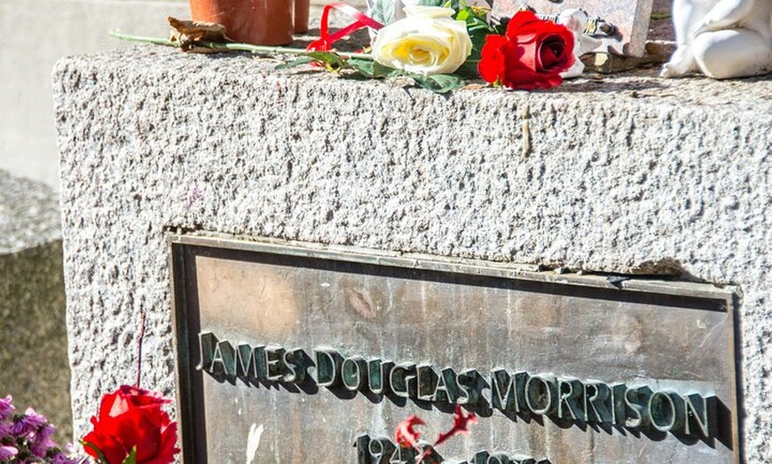 Image 3: Visite du cimetière du Père Lachaise, contes des tombes et crêpes