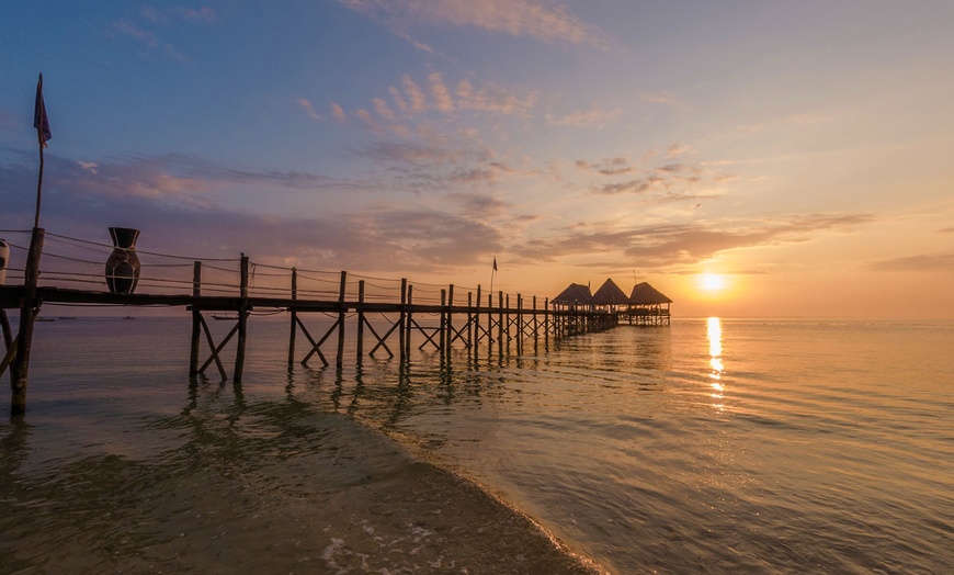 Image 17: ✈ ZANZIBAR | Marumbi - Zanzibar Bay Resort 4* - Plage de sable blanc