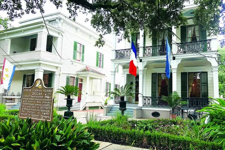 New Orleans City and Cemetery 2-Hour Bus Tour