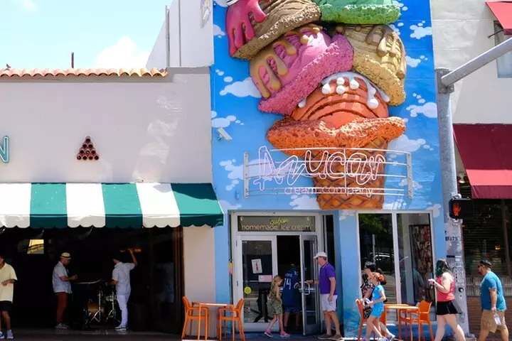 Little Havana Food and Walking Tour in Miami