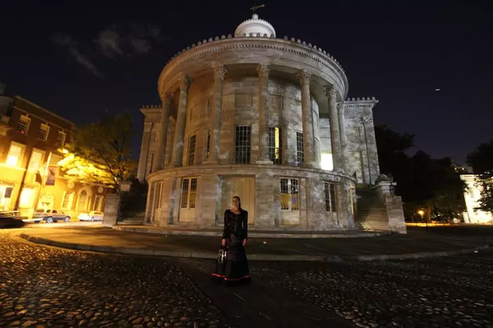 Ghost Tour of Philadelphia by Candlelight
