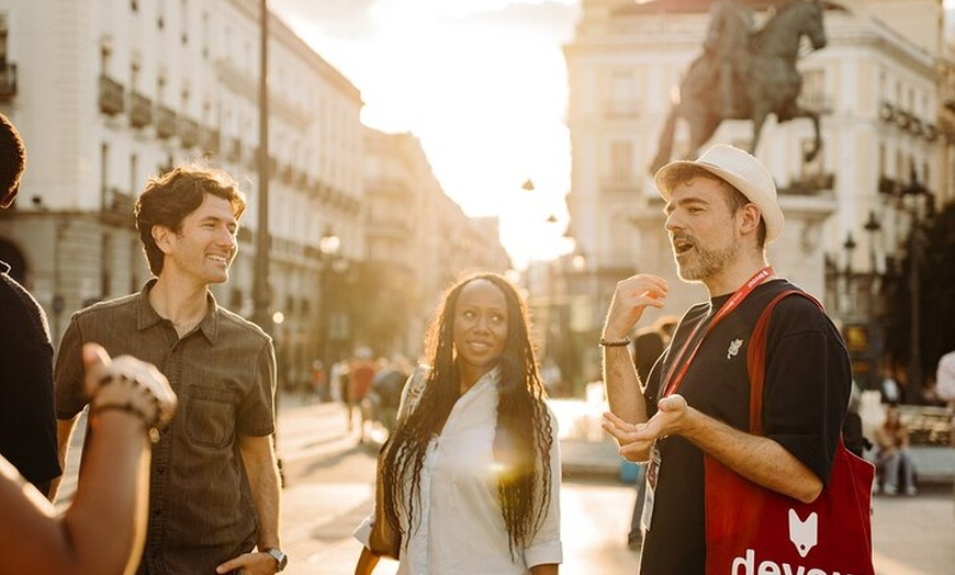 Image 3: Ultimate Toledo Comida e historia Tour a pie inc 7 Catas y vinos