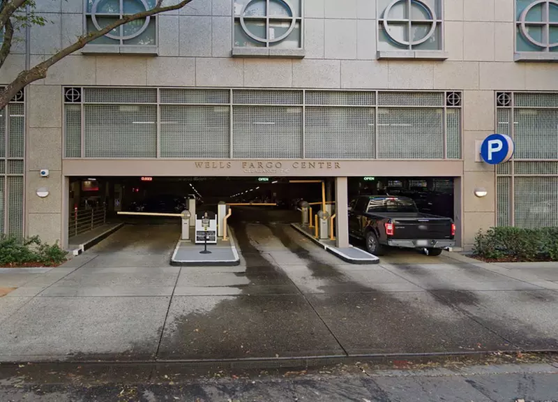 Parking at 400 Capitol Mall