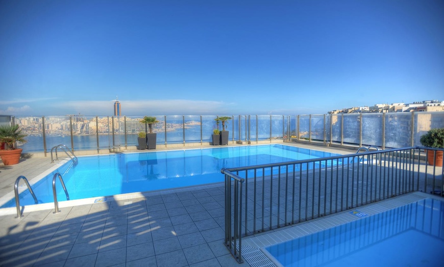 Image 2: ✈ MALTA | Sliema - Plaza Regency 3* - Oceanfront