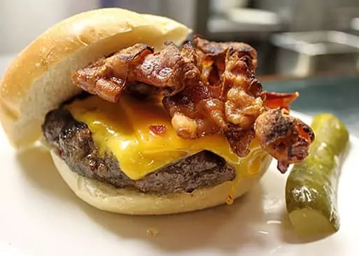5% Cash Back at Court Jester Restaurant