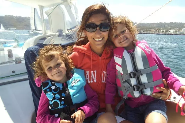 2.5-Hour Small-Group Catamaran Sailing Adventure with Drinks