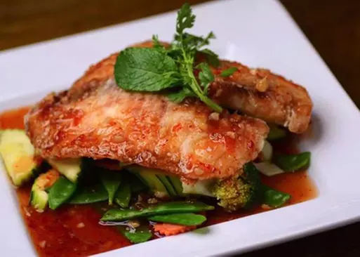 5% Cash Back at Thai House