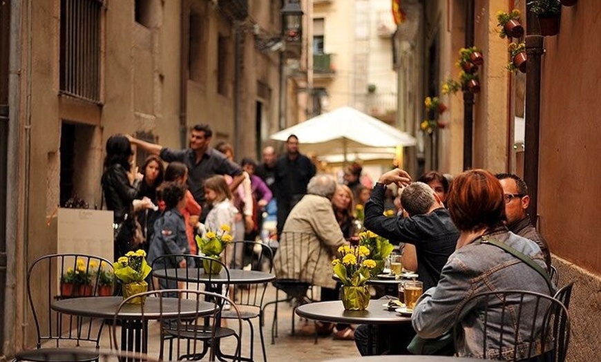Image 5: Visita Guiada Histórica de Girona en Grupo Pequeño desde Barcelona