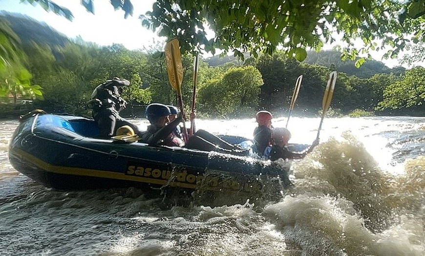 Image 6: White Water Rafting Experience in River Dee in Llangollen