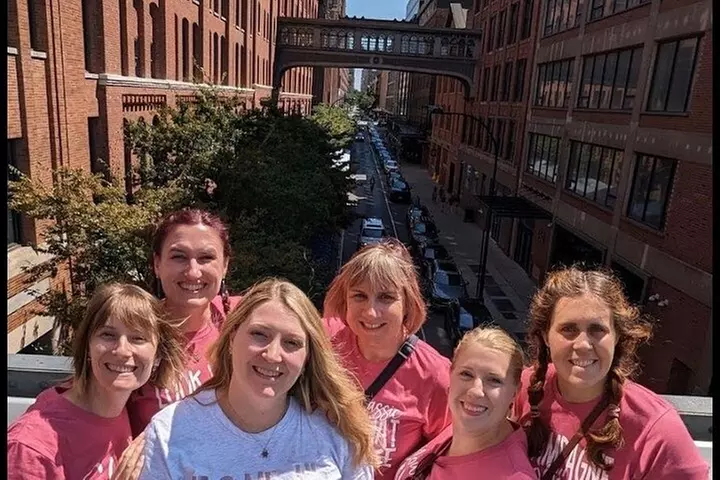 Foods of NY Tours Chelsea Market Food Tour & High Line Park