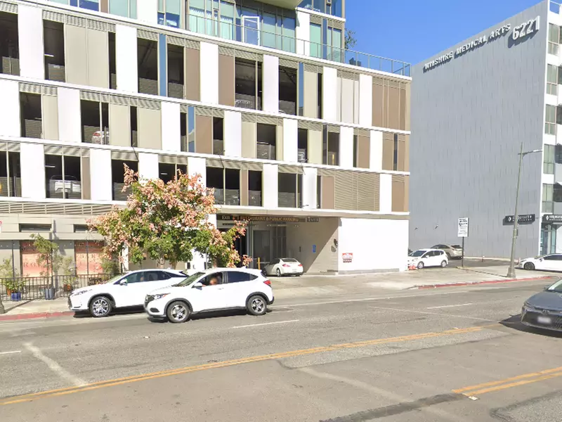 Parking at 6245 Wilshire Blvd. Garage - Second Medium