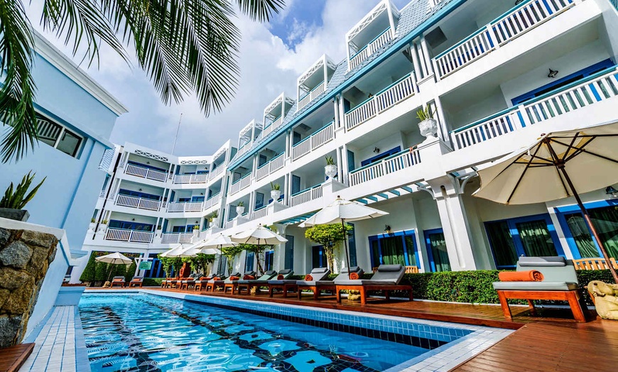 Image 3: ✈ SOUTHERN THAILAND | Phuket - Andaman Seaview Hotel 4*, 5 nights -...