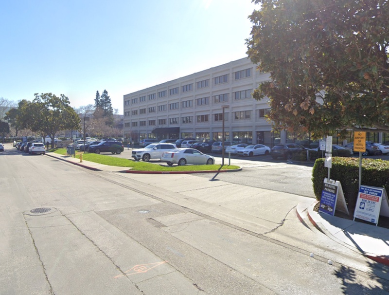 Parking at San Jose Gateway - SJC Nearby Lot