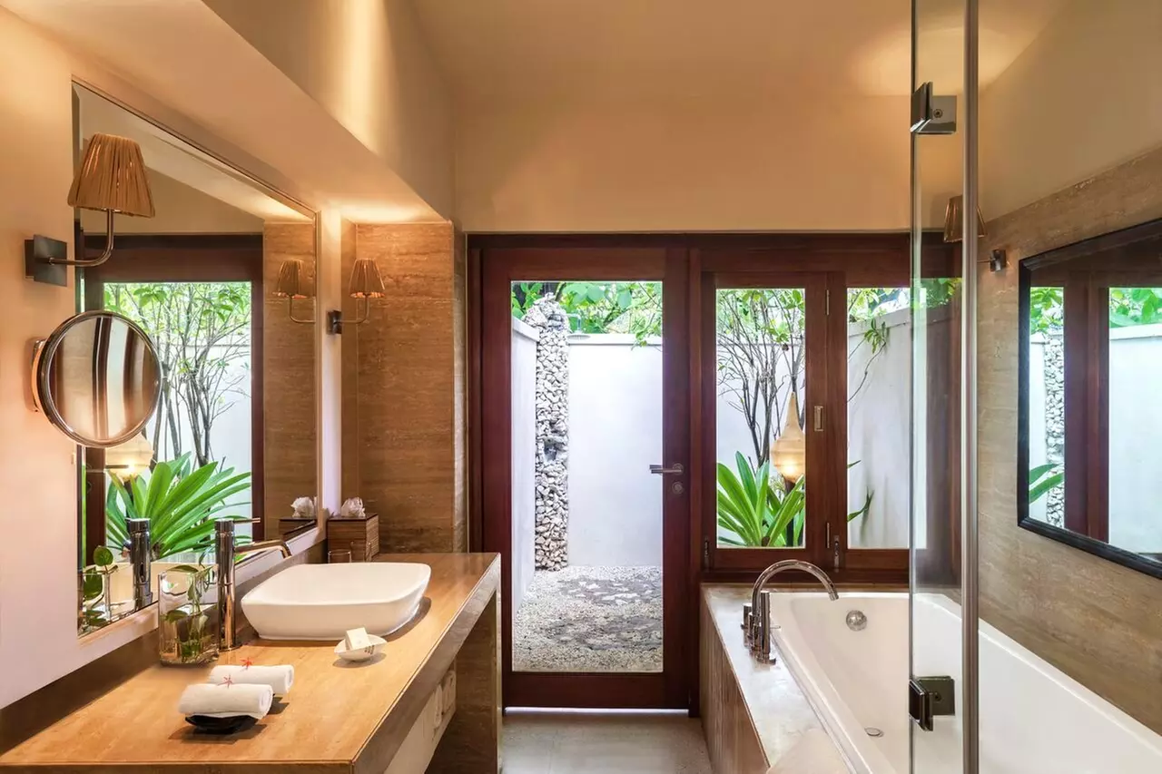 ✈ MALDIVE | Atollo di Malé Nord - Taj Coral Reef Resort & Spa 5*, 5...