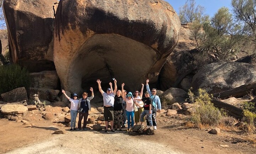 Image 5: Full-Day Wave Rock & Historic York