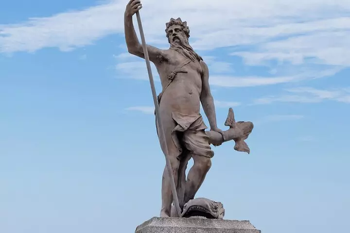 Fun, Flexible Treasure Hunt Around Bristol with Cryptic Clues & Hid...