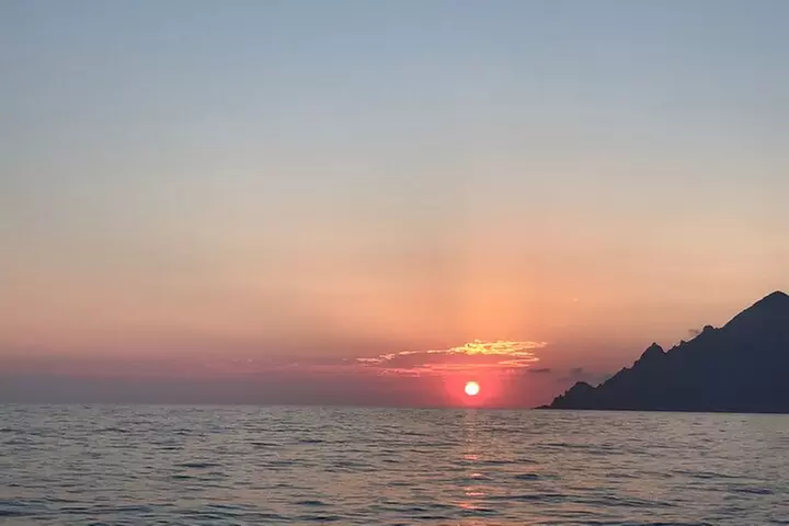 Croisière bateau au Coucher du Soleil avec Apéritif aux îles sangui...