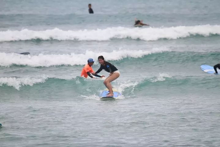 Surfing Lessons On Waikiki Beach