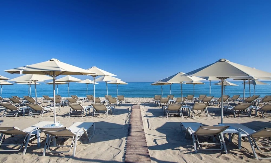 Image 19: ✈ CRETE | Rethymno - Atlantis Beach Hotel 5*