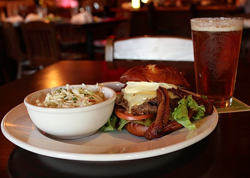 5% Cash Back at Pike & Pint Grill