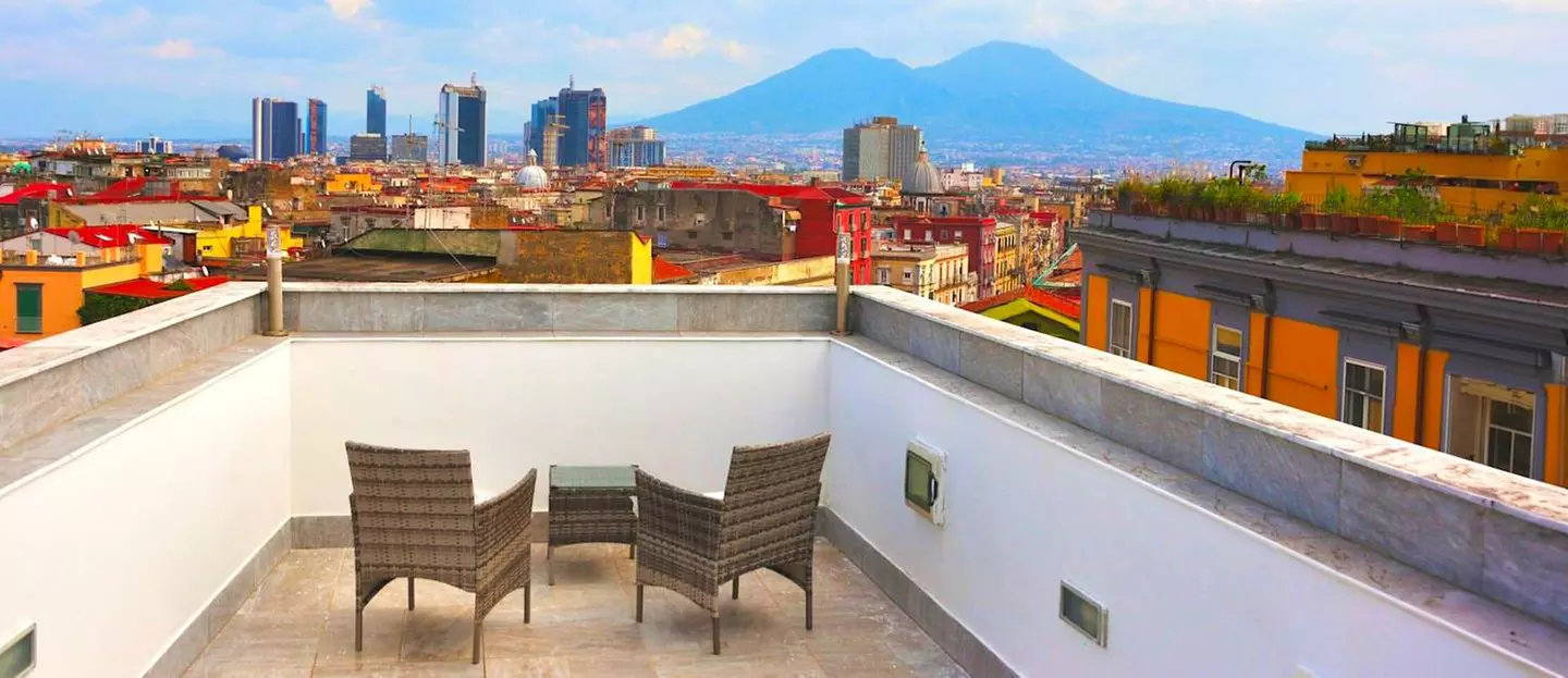 ✈ ITALIE | Naples - Palazzo Settembrini 49 Apartments, 2 nuit - Découverte - Primary Image