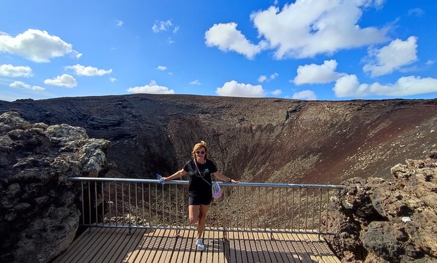 Image 2: Ruta Senderismo al Volcán Calderón Hondo