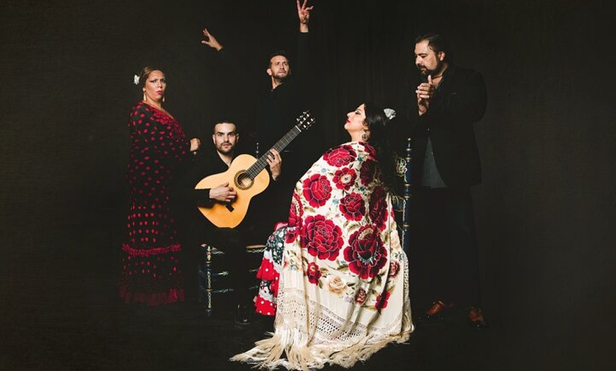 Image 1: Espectáculo de Flamenco Tradicional en el Tablao Casa Ana