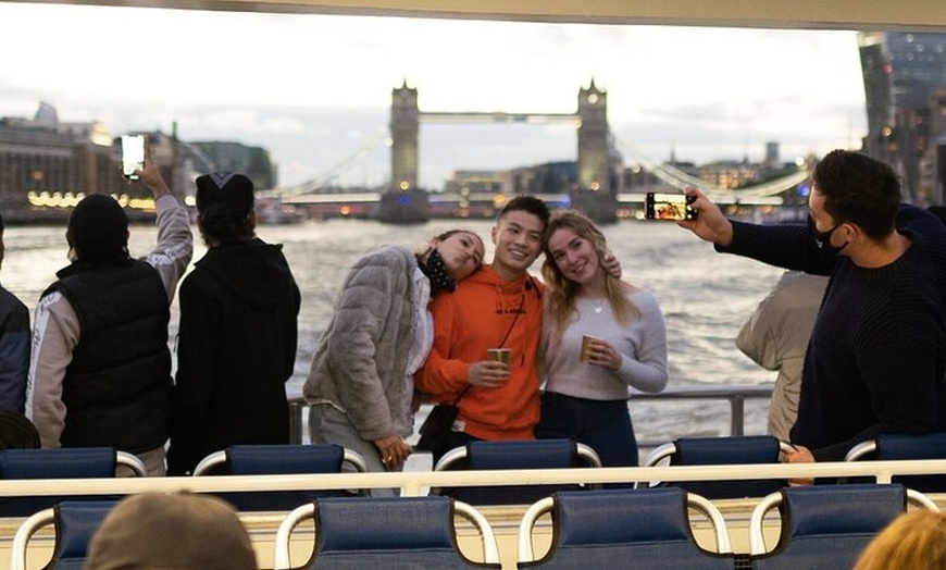 Image 3: London Roundtrip Thames Cruise Uber Boat by Thames Clippers