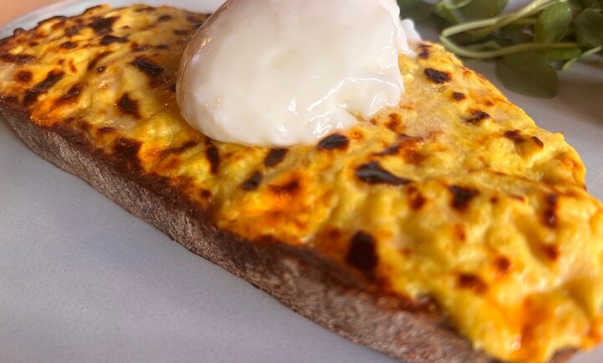 Image 8: Wrexham Food and Drink Walking Tour