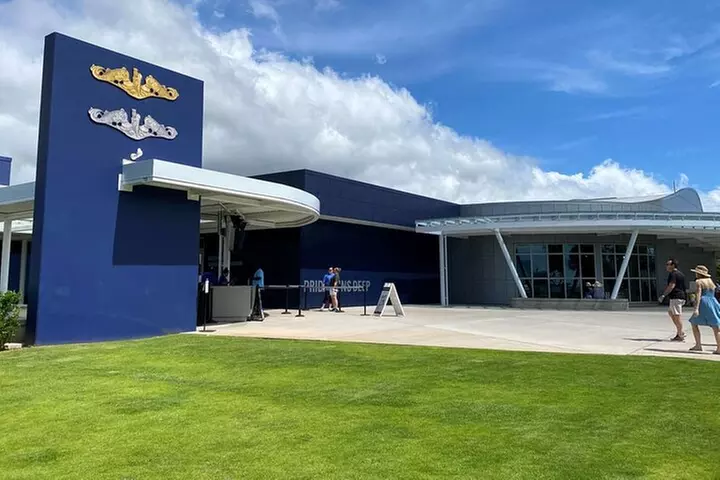 Luxury Pearl Harbor USS Arizona Memorial Small Group Tour