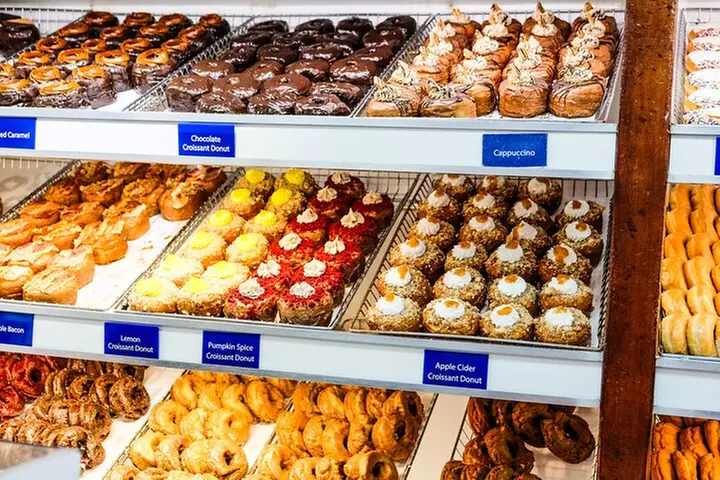 Delicious Donuts in Union Square: New York's Sweetest City Tour