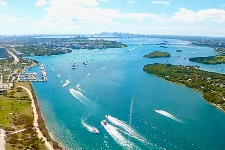 Magic Air Tours: Private Luxury Flight over Miami Beach