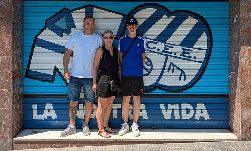 Image 6: Barcelona Football Essentials : De la Gloria a la Base