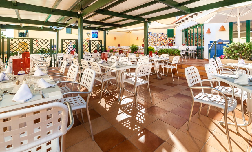 Image 10: ✈ MINORQUE | Cala'n Blanes - Globales Binimar 3* - Tout inclus