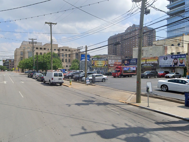 Parking at West Short Street Lot - P7502