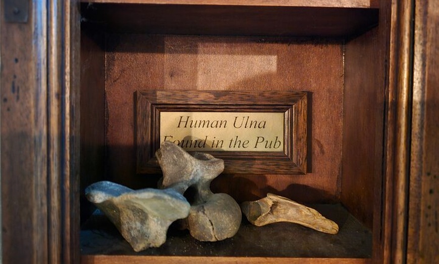 Image 12: London Historical Pub Tour with Pilgrims and Pirates