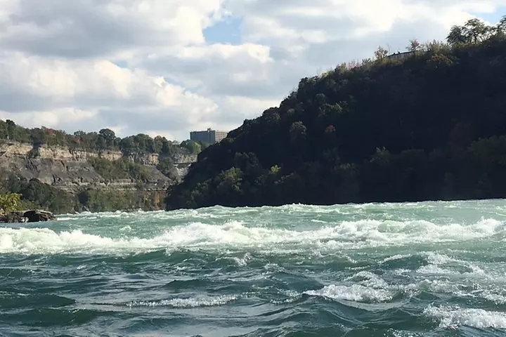 Niagara Falls Sightseeing tour of USA Side plus Jetboat