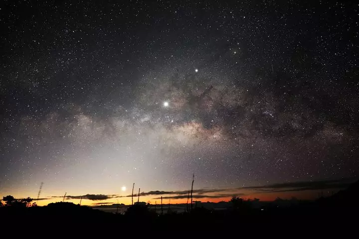 Mauna Kea Summit Tour with Free Night Star Photo